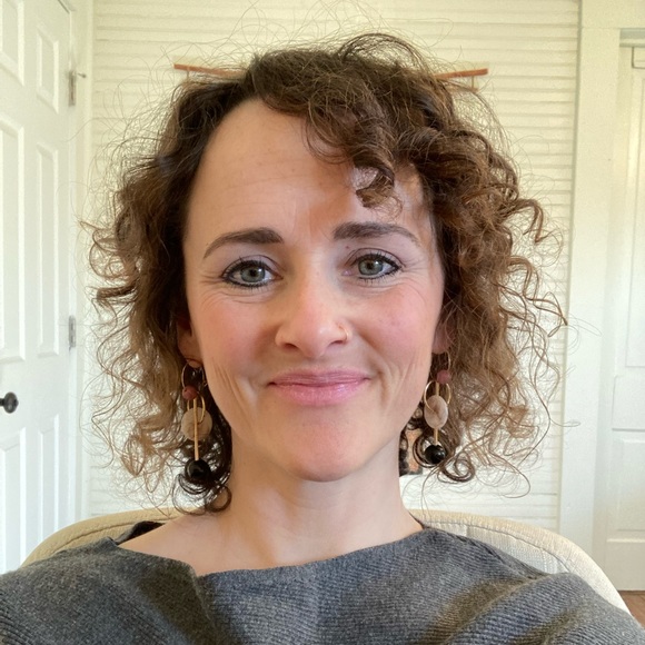 Meet your Posher, Tara - Picture 1 of 1